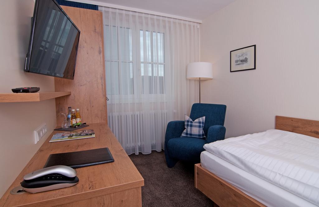 Gasthof Landhotel Hirsch Ostrach Room photo