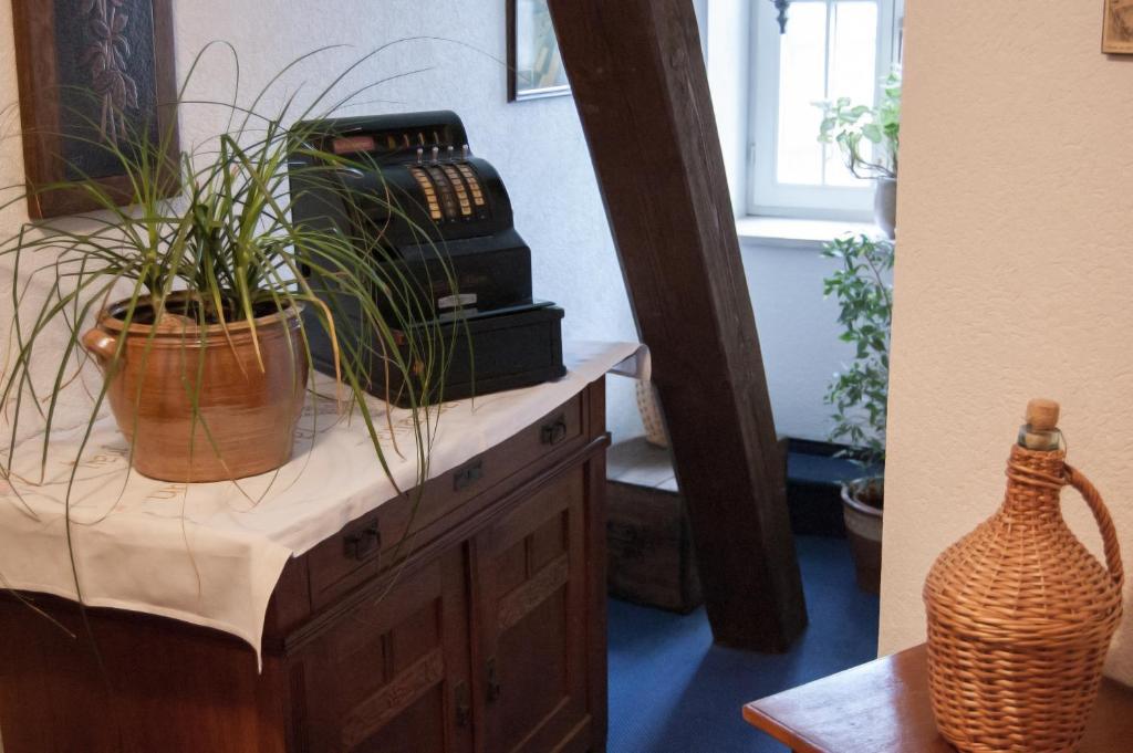 Gasthof Landhotel Hirsch Ostrach Room photo
